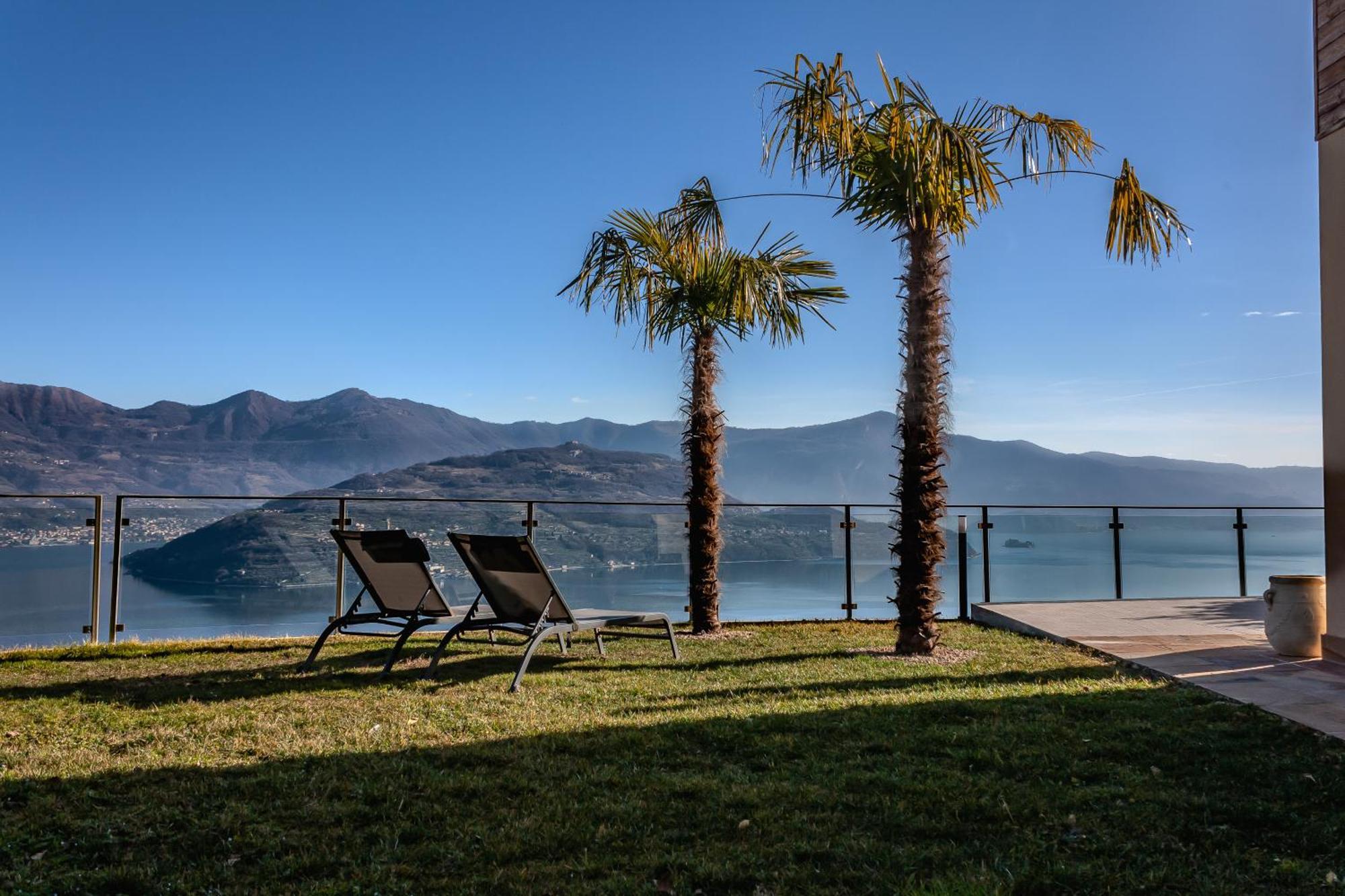 Mia Isola With Lake View, Garden And Swimming Pool Parzanica Eksteriør bilde